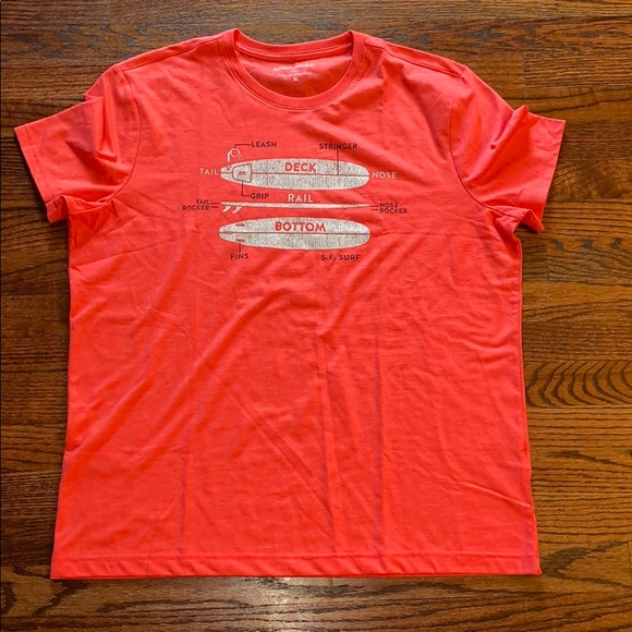 red banana republic t shirt never worn